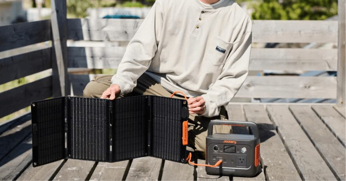 Jackery Solar Generator 240 New 100W